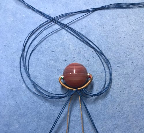 「教你编绳」20mm南红玛瑙珠子做锁骨链的过程展示