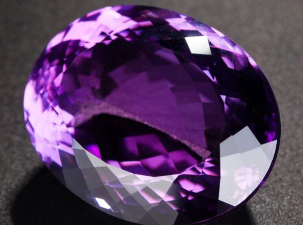 紫水晶是什么星座的幸运石？