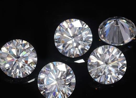 钻石和莫桑钻怎么分辨？