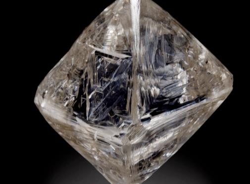 金刚石变成钻石是什么变化？